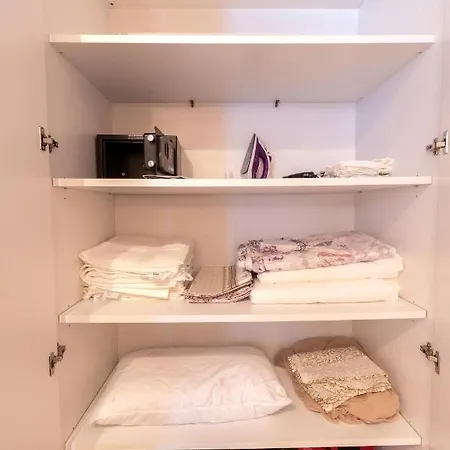 1br Sea Walk Condo, Top Center, Kitchen, Fast Wifi Apartment