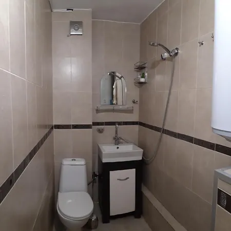 Apartment 1br Sea Walk Condo, Top Center, Kitchen, Fast Wifi *
